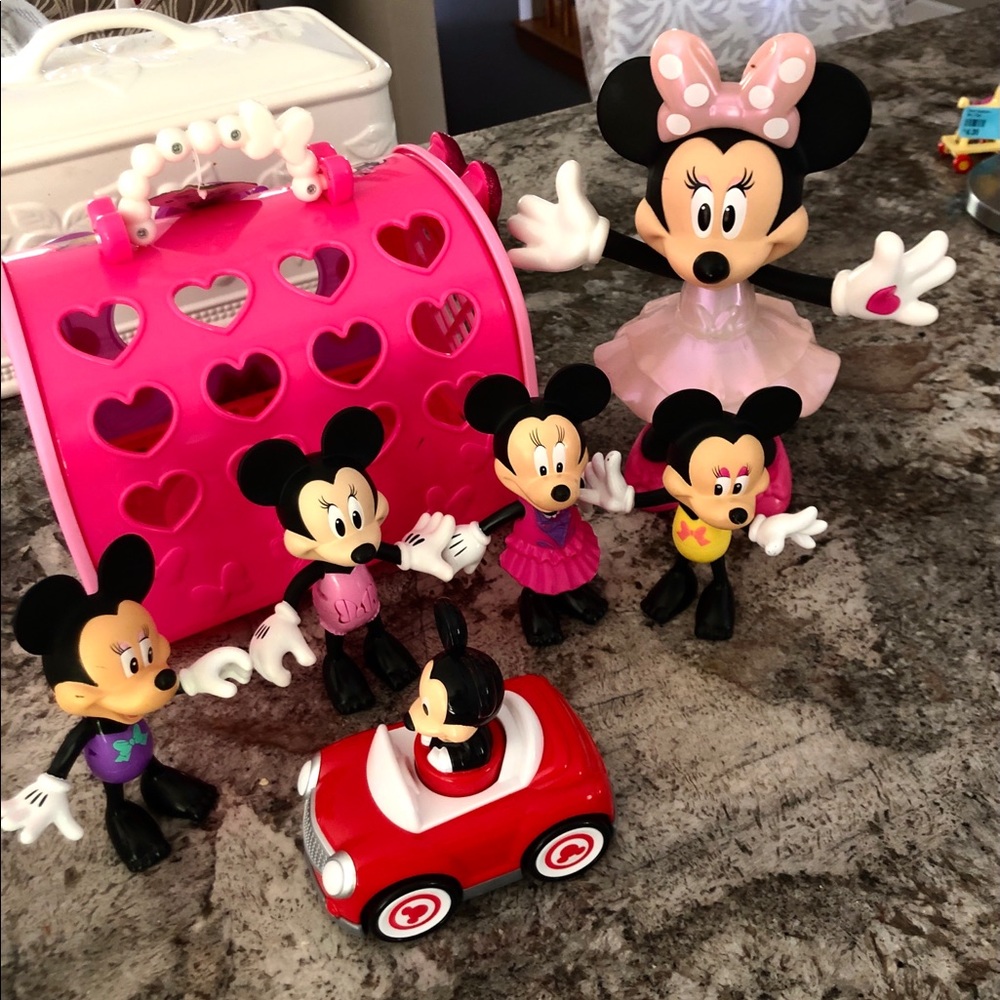 SOLD several Minnie & Mickey Items Like New See All Pic